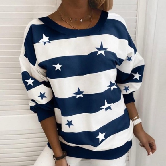 LAST ONE‼️Star printed Blue and White Striped Long Sleeve Top - Picture 2 of 8